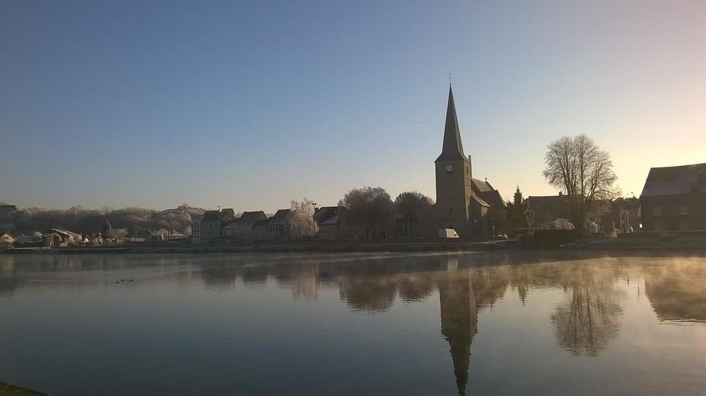 Hotel Val Saint Hilaire Givet Zewnętrze zdjęcie